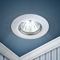 Светильник штампованный ST3 WH, MR16, 12V/220V, 50W белый (5/200/3600) ЭРА